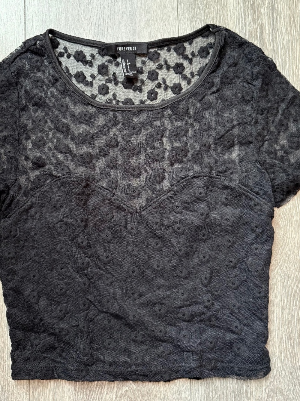 Black crop top short sleeve shirt